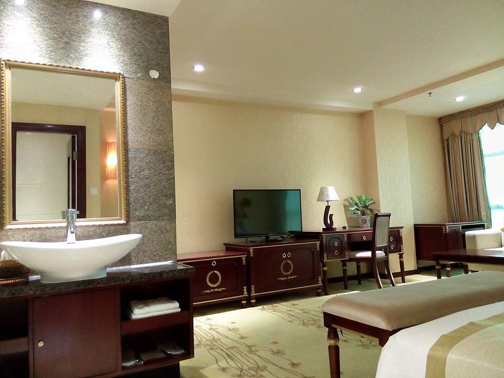 Guangzhou Li Gang Hotel قوانغتشو الغرفة الصورة